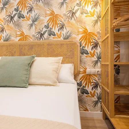 Florit Flats - The Trafalgar * Valenza
