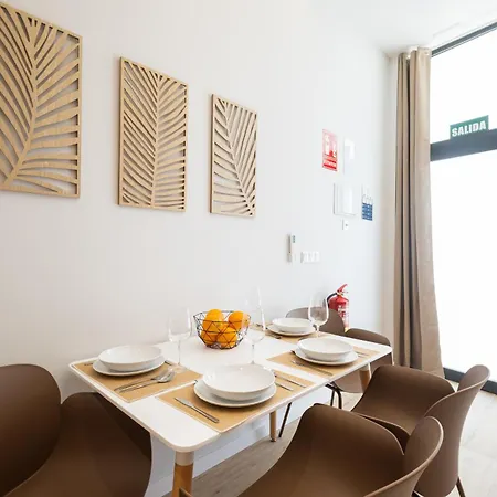 Florit Flats - The Trafalgar I Apartment *
