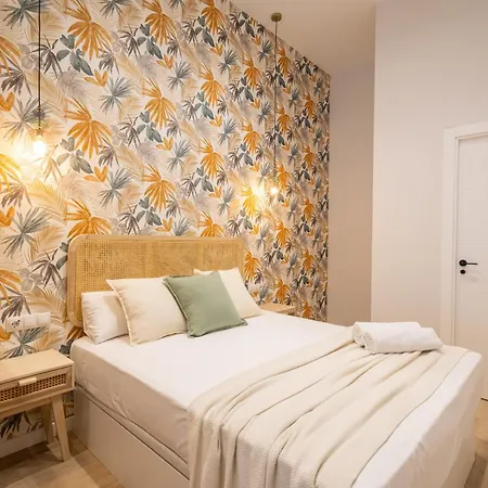 Florit Flats - The Trafalgar I Apartment *