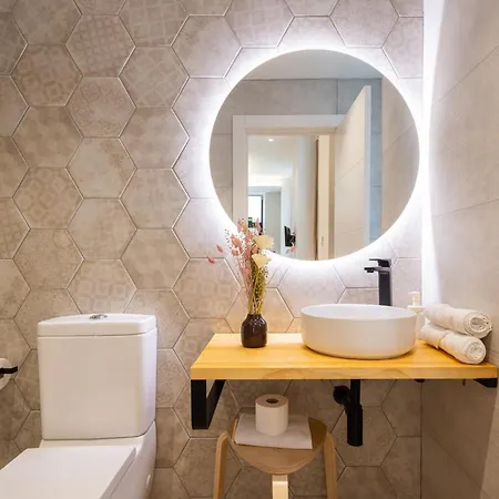 Florit Flats - The Trafalgar