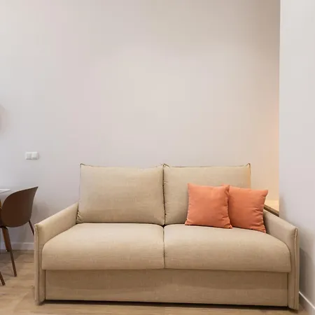 Florit Flats - Trafalgar Arts & Port Apartment *