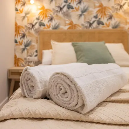Florit Flats - The Trafalgar Apartment *